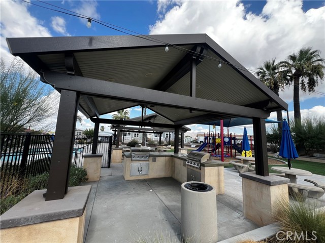 Detail Gallery Image 13 of 19 For 1536 S State St #44,  Hemet,  CA 92543 - 2 Beds | 2 Baths