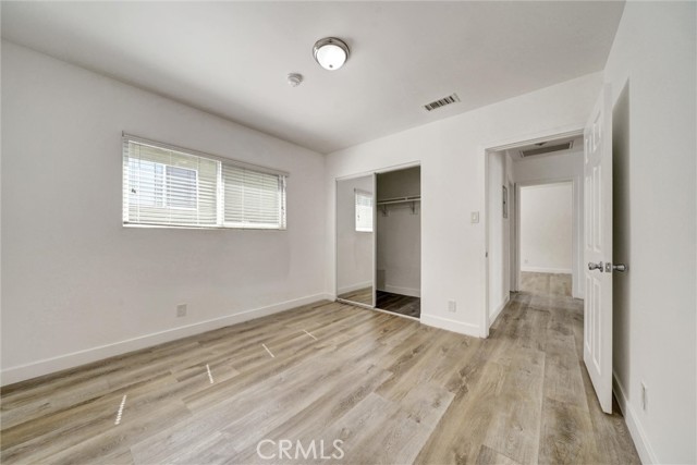 2040 S Sherbourne Drive, Los Angeles CA: https://media.crmls.org/medias/b14edf5f-f164-4696-82e6-6ecbe8c120a8.jpg