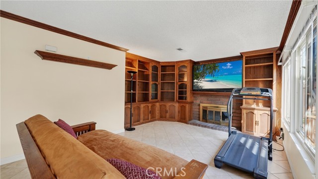 Detail Gallery Image 21 of 56 For 14272 Saarinen Ct, Irvine,  CA 92606 - 4 Beds | 2/1 Baths