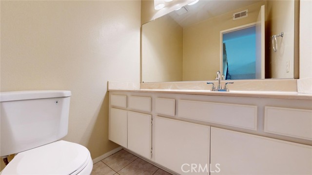 Detail Gallery Image 18 of 40 For 1077 Santo Antonio Dr #68,  Colton,  CA 92324 - 2 Beds | 1/1 Baths