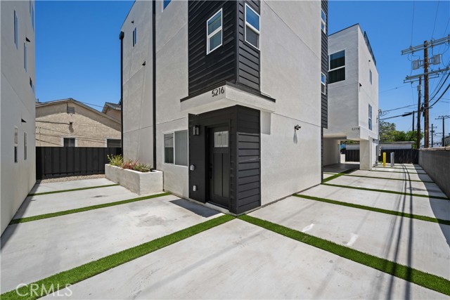 Detail Gallery Image 5 of 69 For 5218 Auckland Ave, Toluca Lake,  CA 91601 - – Beds | – Baths