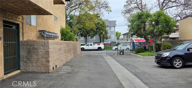 715 S Webster Avenue, Anaheim CA: https://media.crmls.org/medias/b150559d-371b-4bbb-8390-1012682cb566.jpg
