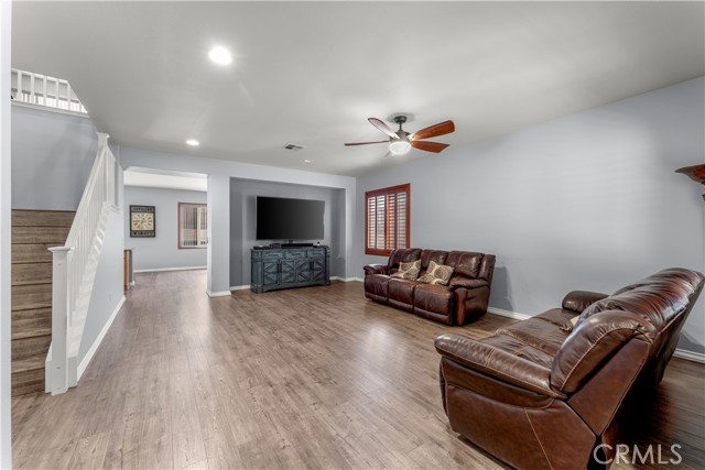 13503 Copper Street, Victorville CA: https://media.crmls.org/medias/b1515ef6-5c8c-4b5d-8fd4-2480ee76d512.jpg