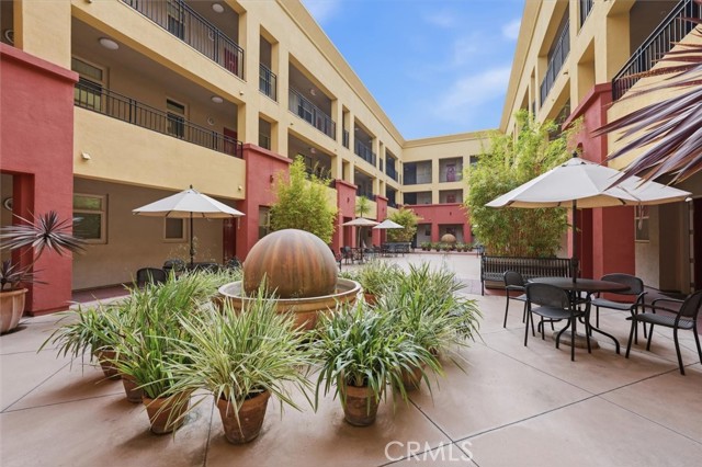2742 Cabrillo