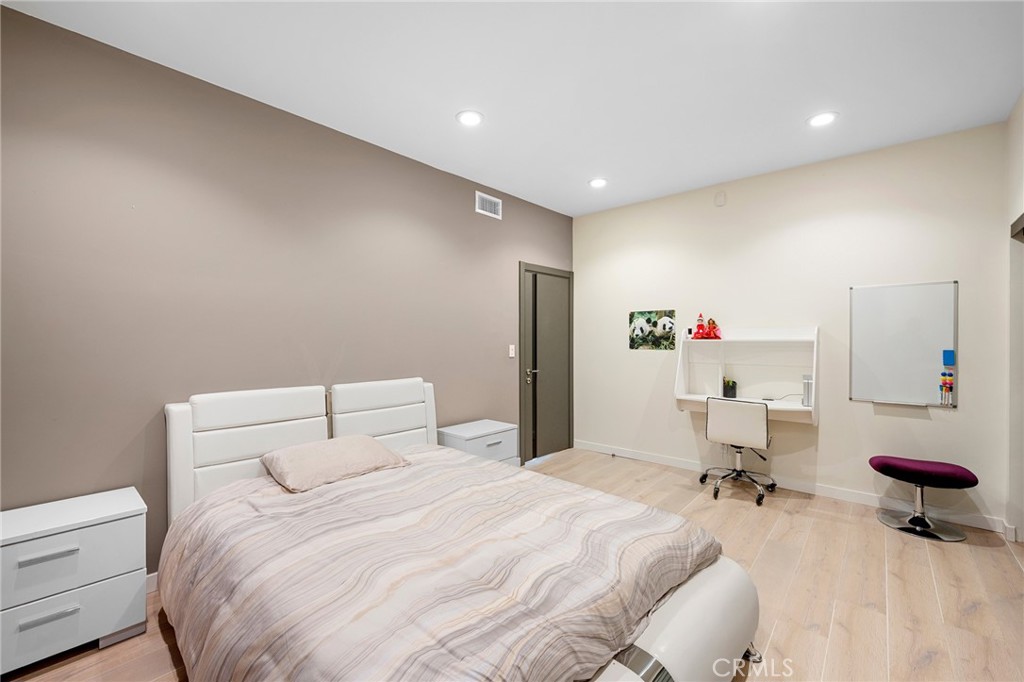 MLS #GD25268894 image #37