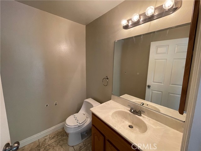 Detail Gallery Image 15 of 52 For 8947 Hanna Ave, West Hills,  CA 91304 - 4 Beds | 2 Baths