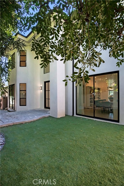 Detail Gallery Image 5 of 42 For 22254 Dumetz Rd, Woodland Hills,  CA 91364 - 5 Beds | 4 Baths