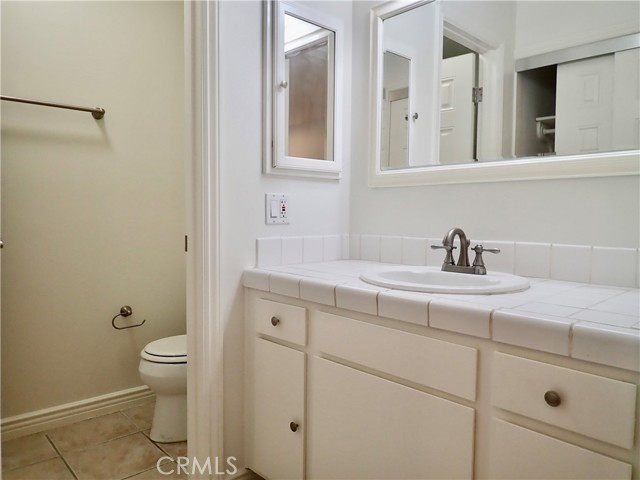 Detail Gallery Image 13 of 19 For 4085 Liberty Canyon Rd #94,  Agoura Hills,  CA 91301 - 3 Beds | 3 Baths