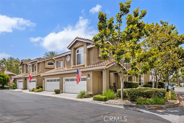 Detail Gallery Image 3 of 26 For 180 Matisse Cir, Aliso Viejo,  CA 92656 - 4 Beds | 2/1 Baths