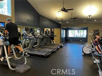 https://media.crmls.org/medias/b1558640-bf50-4dfa-b658-62ae31491841.jpg?preset=X-Large