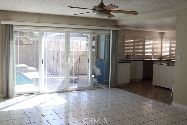 2410 Justin Avenue photo 7