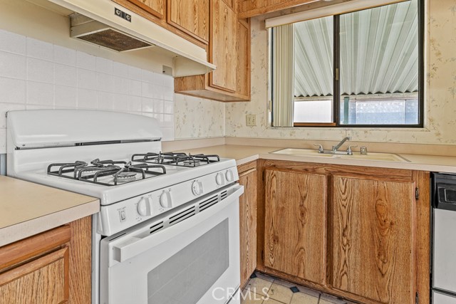 Detail Gallery Image 14 of 26 For 530 W Devonshire Ave #36,  Hemet,  CA 92543 - 2 Beds | 2/2 Baths