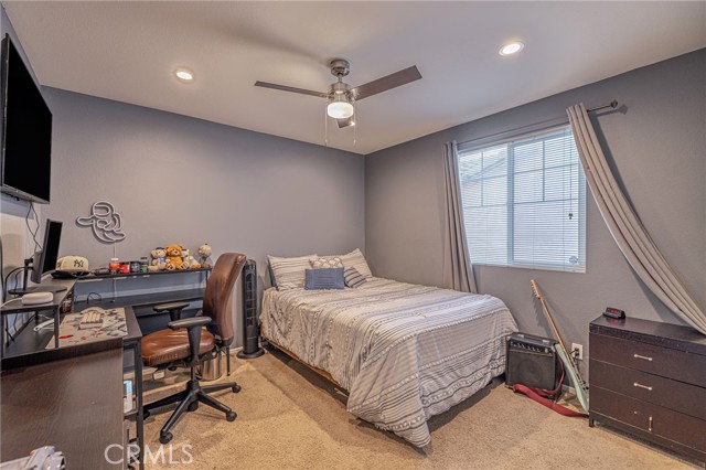 2534 Mapleleaf Terrace, Palmdale CA: https://media.crmls.org/medias/b15681f3-f57a-45b5-8de9-a37d9291256a.jpg