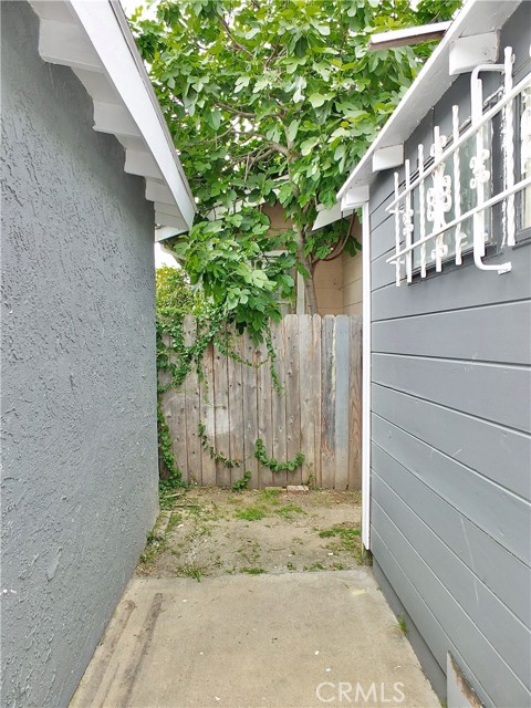 Detail Gallery Image 39 of 39 For 2290 Pasadena Ave, Long Beach,  CA 90806 - 2 Beds | 1/1 Baths
