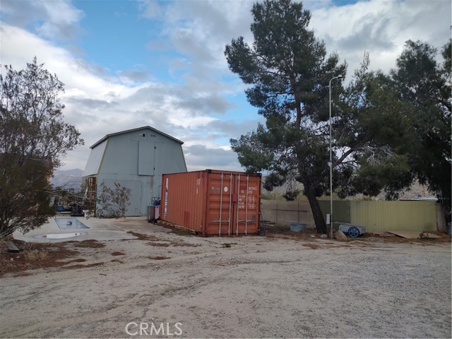 Detail Gallery Image 8 of 10 For 10063 Sams Trl, Morongo Valley,  CA 92256 - 2 Beds | 2 Baths