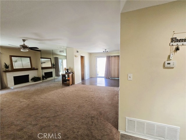 Detail Gallery Image 33 of 37 For 26487 Fairway Cir, Newhall,  CA 91321 - 2 Beds | 2 Baths