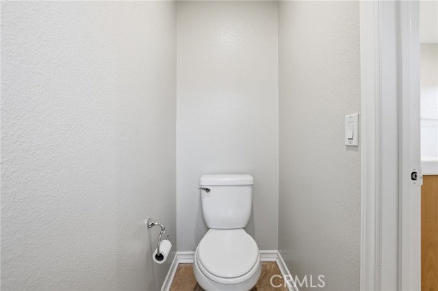 Detail Gallery Image 31 of 46 For 8220 Chamberlain, Reseda,  CA 91335 - 4 Beds | 3 Baths