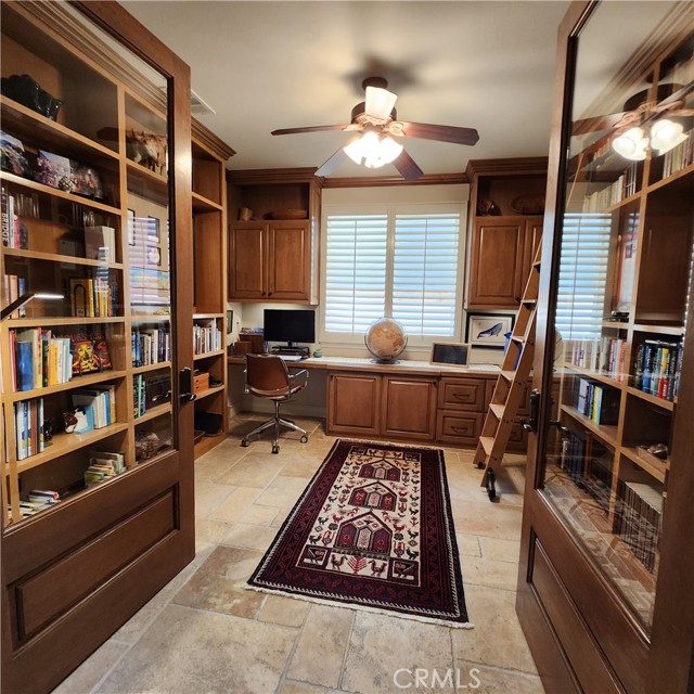 30295 Little Harbor Drive, Canyon Lake CA: https://media.crmls.org/medias/b1596daf-173c-4bd7-9613-4a02171f397d.jpg