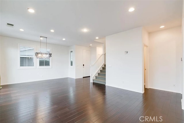 Detail Gallery Image 7 of 28 For 3235 Larkspur St, Tustin,  CA 92782 - 3 Beds | 2/1 Baths