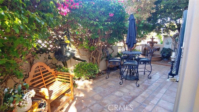 Detail Gallery Image 18 of 21 For 19476 Mountainview Ln, Huntington Beach,  CA 92648 - 2 Beds | 2/1 Baths