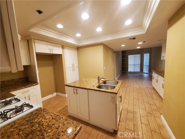 Detail Gallery Image 18 of 54 For 1022 S Marengo Ave #1,  Alhambra,  CA 91803 - 4 Beds | 2/1 Baths
