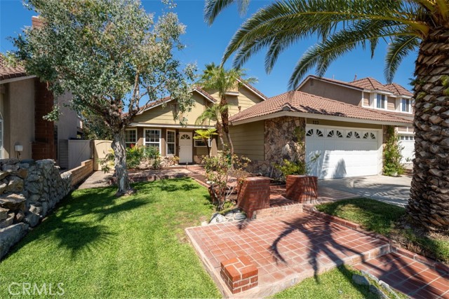 Detail Gallery Image 4 of 28 For 223 Raspberry, Anaheim Hills,  CA 92808 - 3 Beds | 2 Baths