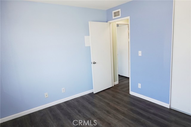 Detail Gallery Image 23 of 39 For 2033 Calle La Sombra #2,  Simi Valley,  CA 93063 - 2 Beds | 1 Baths