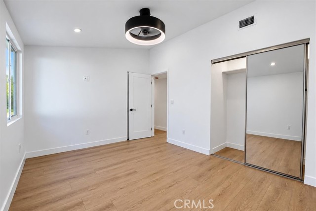 11158 Orion Ave photo 35