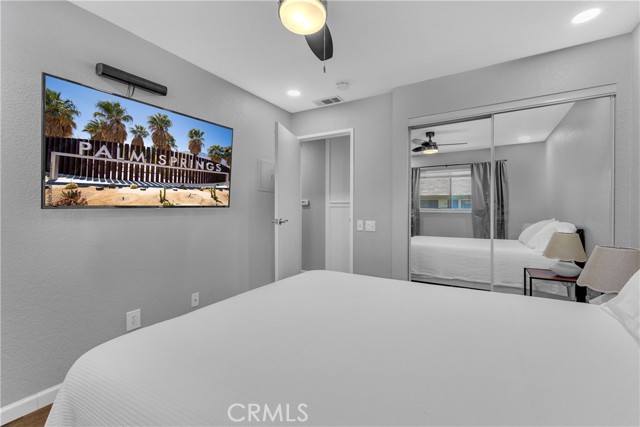 Image 17 of 27 For 2822 N Auburn Ct  E213