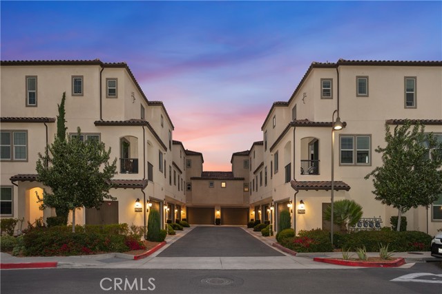 Detail Gallery Image 4 of 36 For 4366 Pacifica Way #7,  Oceanside,  CA 92056 - 3 Beds | 3 Baths