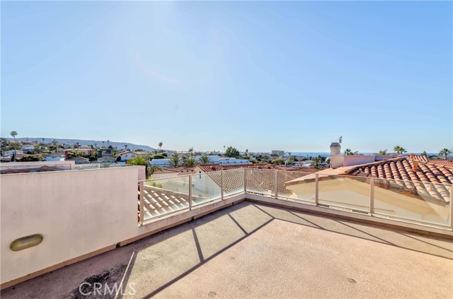 233 Helberta Avenue, Redondo Beach, California 90277, 4 Bedrooms Bedrooms, ,3 BathroomsBathrooms,Residential,For Sale,Helberta,PW25011259