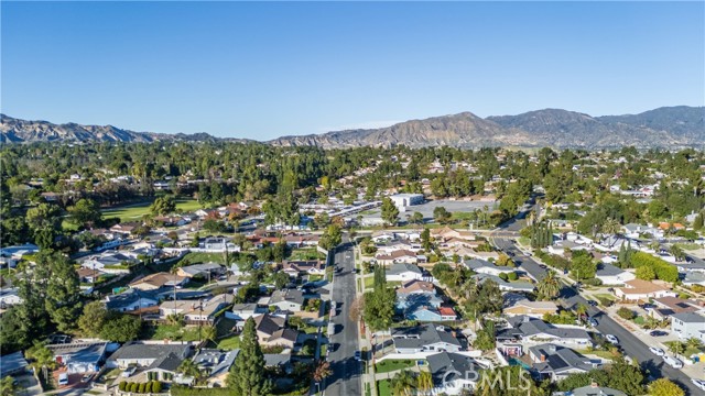 Detail Gallery Image 40 of 41 For 11722 Hayvenhurst, Granada Hills,  CA 91344 - 4 Beds | 3 Baths