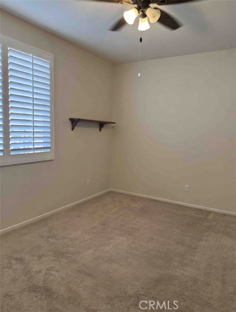 Detail Gallery Image 8 of 10 For 127 Mesquite Ct, Calimesa,  CA 92320 - 4 Beds | 2/1 Baths