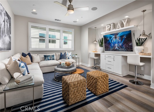 27518 Elderberry Drive, Valencia CA: https://media.crmls.org/medias/b1600914-82e2-4d7c-bc40-bee32827654b.jpg