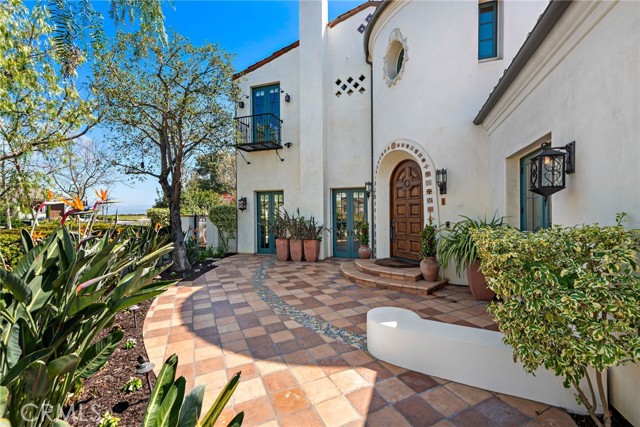 1 Overlook Drive, Ladera Ranch CA: https://media.crmls.org/medias/b1604a4e-1409-492d-ae13-42361969bf08.jpg