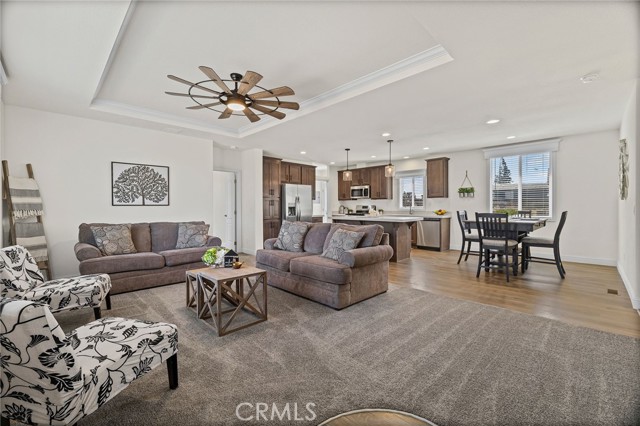 13872 S Park Drive, Magalia CA: https://media.crmls.org/medias/b1613627-f0fd-456f-b3f4-e00d717a44d8.jpg