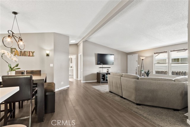 Detail Gallery Image 16 of 58 For 4901 Green River #303,  Corona,  CA 92880 - 3 Beds | 2 Baths