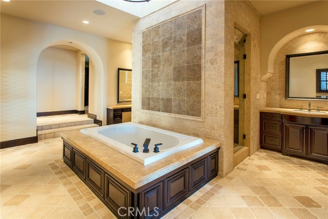 Detail Gallery Image 18 of 36 For 5 Currents, Newport Coast,  CA 92657 - 5 Beds | 5/1 Baths