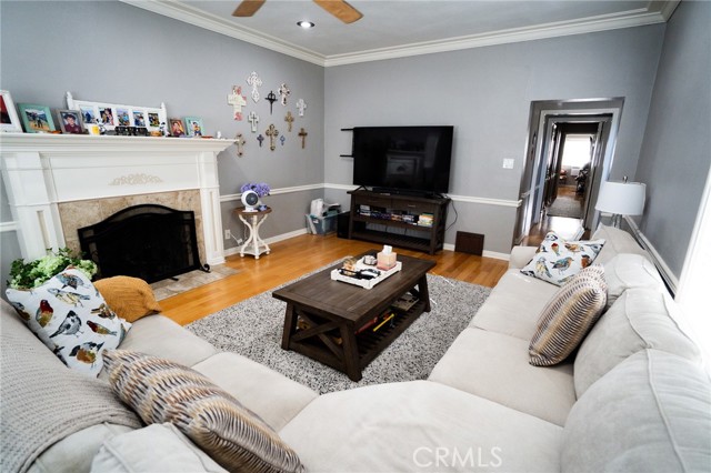 Detail Gallery Image 2 of 25 For 5518 Norwalk Bld, Whittier,  CA 90601 - 3 Beds | 2 Baths