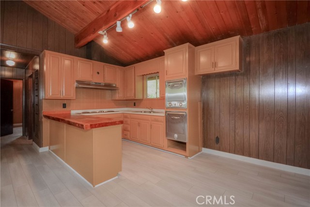 14109 Meadow Lane, Lytle Creek CA: https://media.crmls.org/medias/b162e487-a89f-4ada-aad5-f474427207cd.jpg