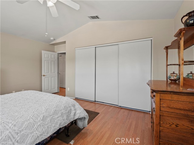 Detail Gallery Image 26 of 40 For 26332 Oakdale Canyon Ln, Canyon Country,  CA 91387 - 5 Beds | 3 Baths