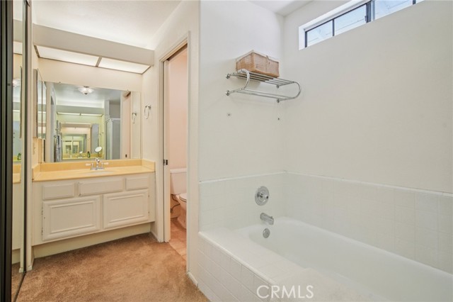 Detail Gallery Image 31 of 58 For 21159 via Noriega, Yorba Linda,  CA 92887 - 4 Beds | 3 Baths