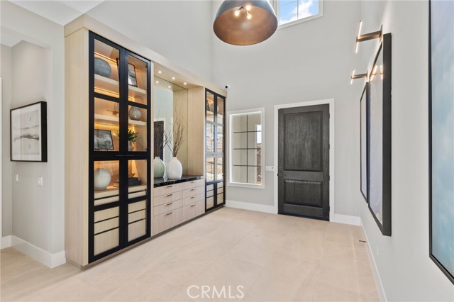 Detail Gallery Image 3 of 25 For 9539 N Andora Ave, Chatsworth,  CA 91311 - 5 Beds | 5/1 Baths