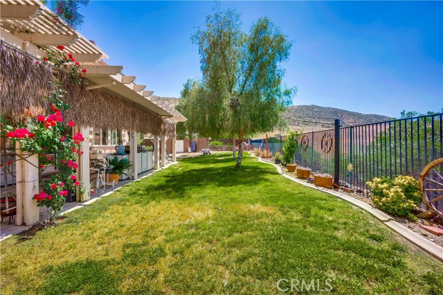 3828 Agave Court, Perris CA: https://media.crmls.org/medias/b166f3e5-7d9d-4fbf-acef-ea0bbdbc7a19.jpg