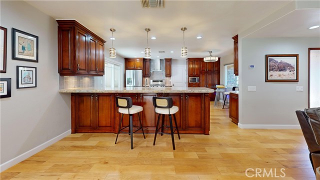 524 S Rancho Simi Drive, Covina CA: https://media.crmls.org/medias/b166ff7a-94ed-4ec0-87bb-d7658ec2627c.jpg