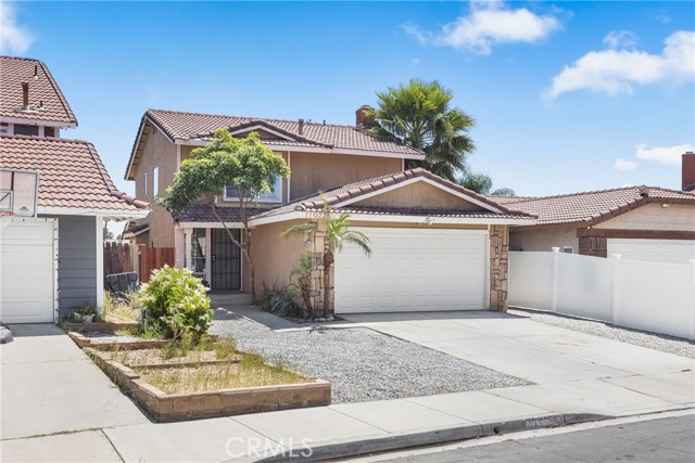 Detail Gallery Image 1 of 20 For 11922 Wild Flax Ln, Moreno Valley,  CA 92557 - 3 Beds | 2/1 Baths