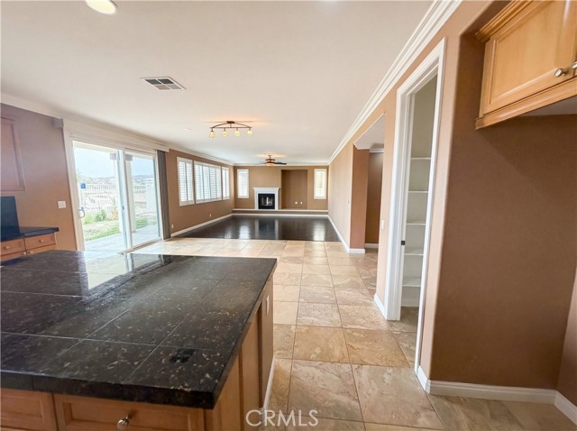 Detail Gallery Image 52 of 58 For 23 Plaza Modena, Lake Elsinore,  CA 92532 - 4 Beds | 3/1 Baths