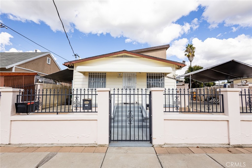 4284 Dwight - photo 2