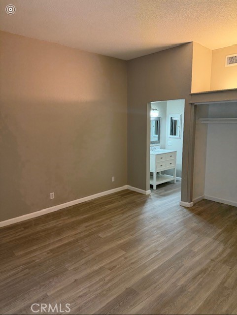 26044 Verde Grande Court, Menifee CA: https://media.crmls.org/medias/b1688382-5bd4-40fc-a568-a1ab390fb3fb.jpg