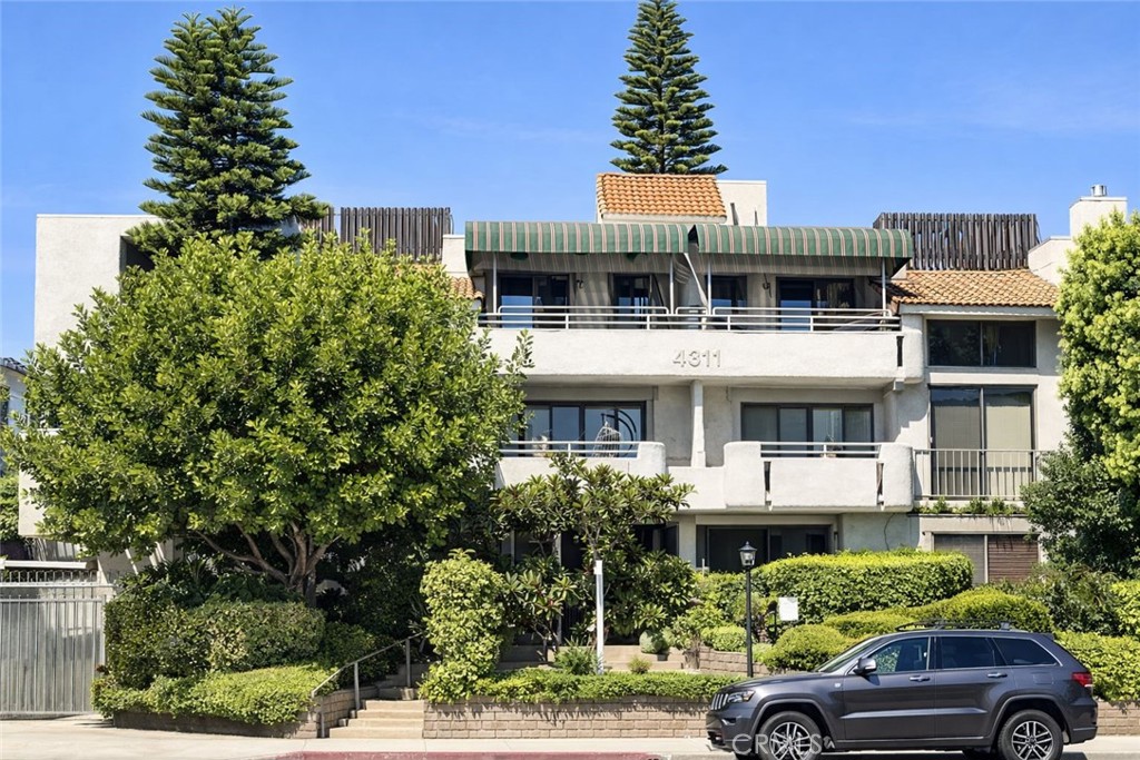 4311 Colfax Avenue #114